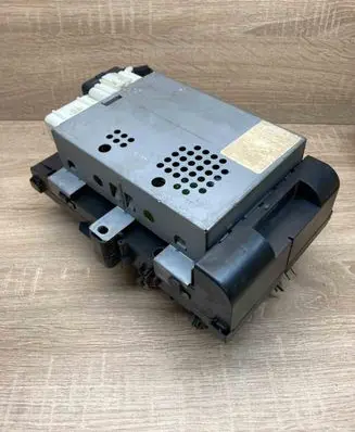 Chrysler Voyager Fuse module 04801062AD P04707994AC
