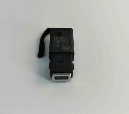 Peugeot 3008 III USB socket connector 9851608480 9831350680