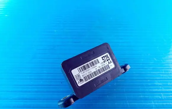 Chevrolet Cruze ESP acceleration yaw rate sensor 13505725
