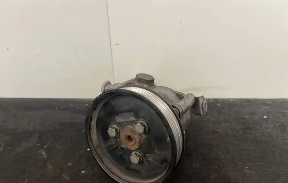 BMW 5 E60 E61 Power steering pump pulley 7802622