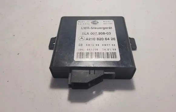 Mercedes-Benz CLK A208 C208 Light module LCM A2108206426 5LA00750803