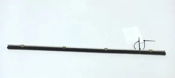 Mercedes-Benz COMPAKT W115 Rubber seal front door window/glass 