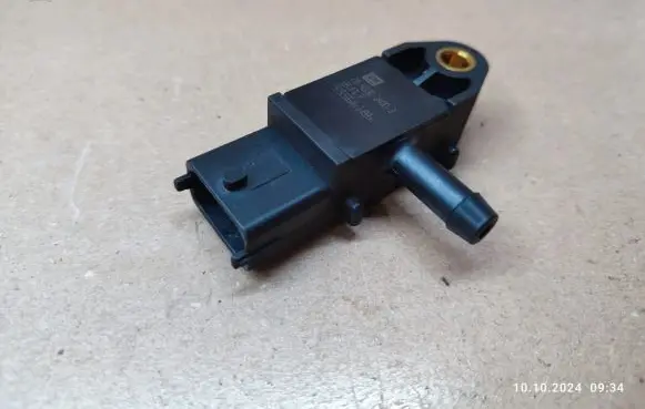 Opel Insignia A Exhaust gas pressure sensor 55566186