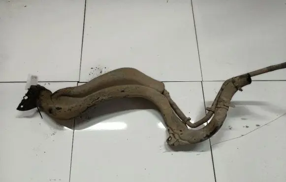 Fuel tank filler neck pipe