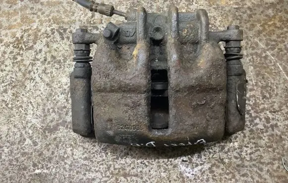 Peugeot Expert Front brake caliper 3240035