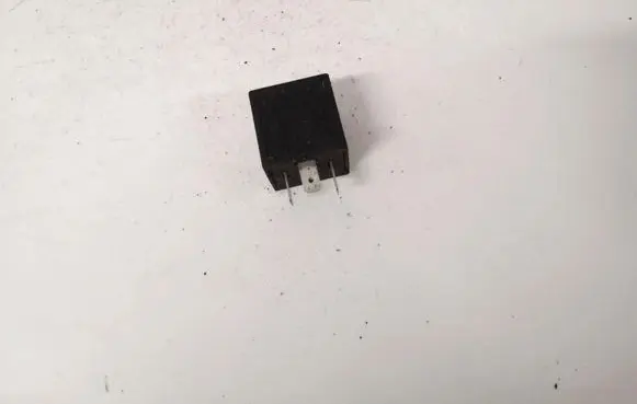 Volkswagen Golf IV Other relay 191953227A 72BV001