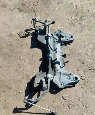 Peugeot 208 II Front subframe 9834696980
