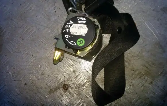 Ford Focus C-MAX Front seatbelt 181103