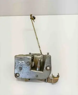 Mercedes-Benz SLC C107 Front door lock 1077200435 A1077200435