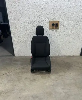 Honda HR-V Front driver seat 