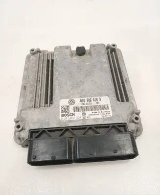 Volkswagen Golf Plus Engine control unit/module 03G906016R 1039S08544 0281012220