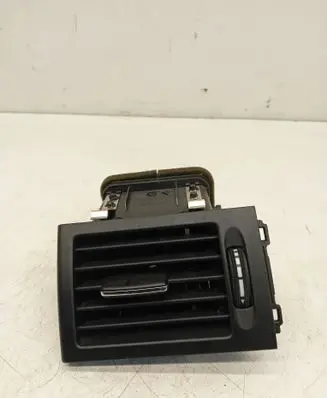 Mercedes-Benz C W204 Dashboard side air vent grill/cover trim 5925001 A2048300754