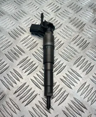 BMW 7 E65 E66 Fuel injector 7792721 0445115