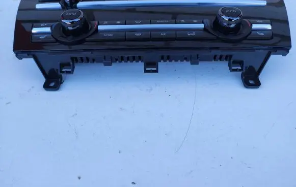 BMW 6 F06 Gran coupe Other devices 6819144 27052016