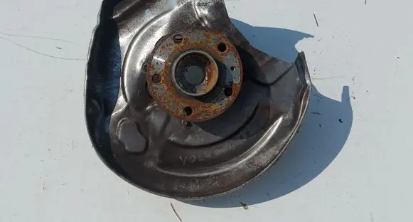 Volvo XC90 Rear wheel hub 32217286