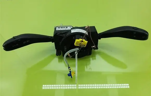 Volkswagen Polo Indicator stalk 6Q0953503BG