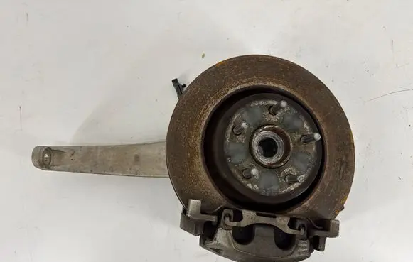 Dodge Durango Front wheel hub spindle knuckle 04877658AD P04877658AD 68250839AA