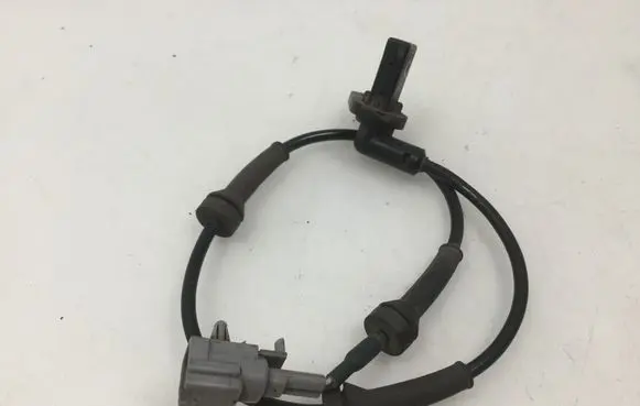 Nissan X-Trail T30 ABS rear brake sensor 47900EQ010