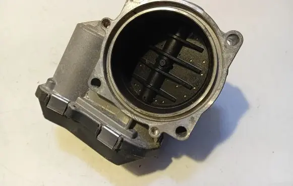 BMW 5 F10 F11 Throttle valve 1354755611804 A2C53356722