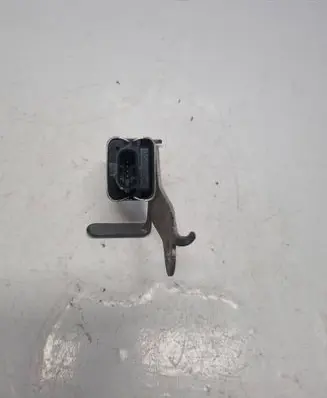 Toyota RAV 4 (XA20) Airbag deployment crash/impact sensor 8986042020 1879001131