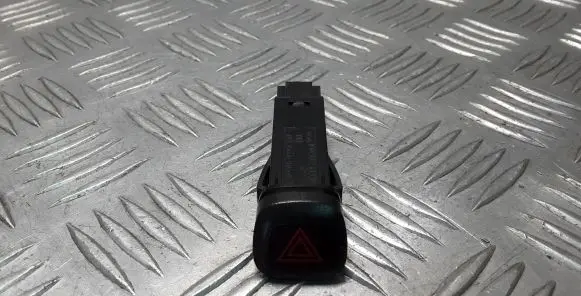Volvo V40 Hazard light switch 9123682