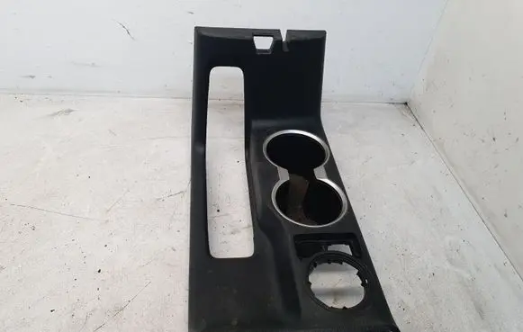 Mitsubishi L200 Cup holder front 8011C314ZZ