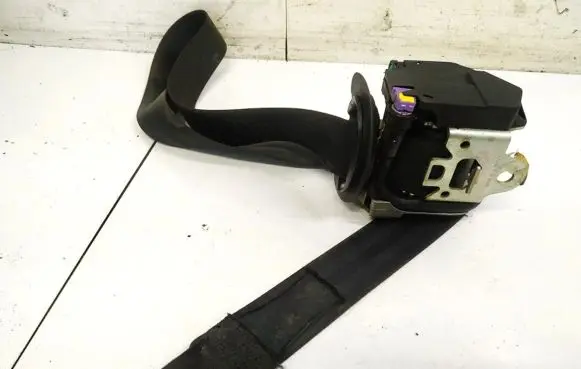 Volkswagen Golf V Front seatbelt 1K3857705C E1040594 1K3857705CE1040594