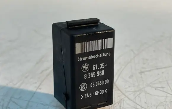 BMW X5 E53 Other relay 8365960