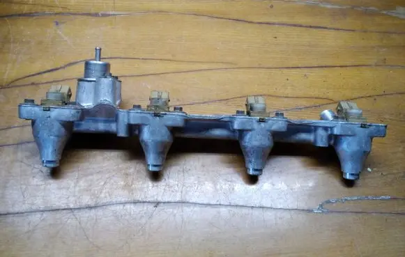 Ford Mondeo MK II Fuel injectors set 938F9D280