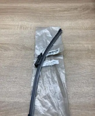 Volkswagen Golf VIII Rear wiper blade 5H9955427