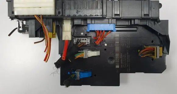 Mercedes-Benz E C207 W207 SAM control unit 2129060905