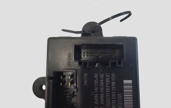 Volvo V40 Door control unit/module 31456698