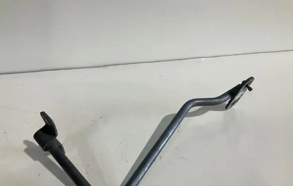Radiator support slam panel bracket