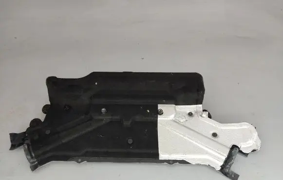 Land Rover Discovery 5 Other engine bay part HPLA10B812AC GF14A