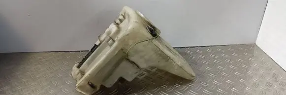 Mercedes-Benz C W202 Windshield washer fluid reservoir/tank 2028690020