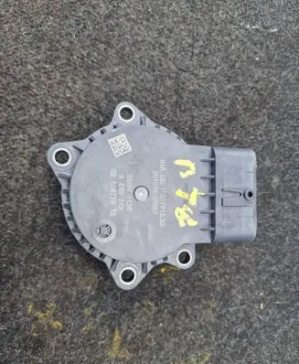 BMW X5 G05 Camshaft vanos timing valve 35741232 9452249 10877912