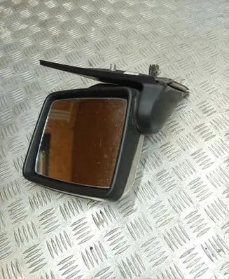 Front door electric wing mirror