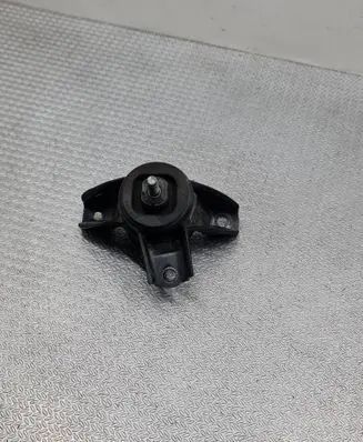 Hyundai i20 (GB IB) Engine mount bracket 21810C8000