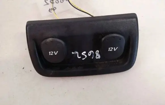 Renault Scenic II - Grand scenic II Cigarette lighter 8200232589