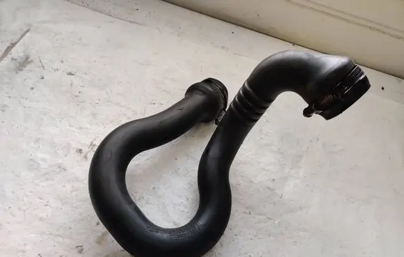 Renault Trafic II (X83) Intercooler hose/pipe 8200760918 93861386