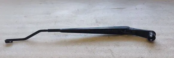 Jeep Grand Cherokee (WK) Front wiper blade arm