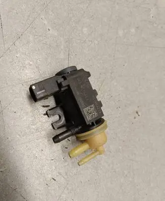 Audi A3 S3 8V Turbo solenoid valve 1K0906627B 4011464A 06885