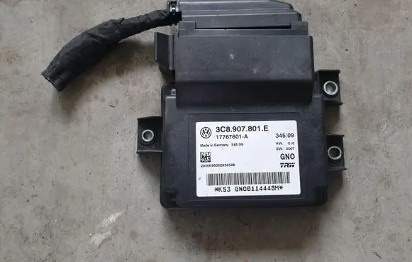 Volkswagen PASSAT CC Hand brake control module 3C8907801E