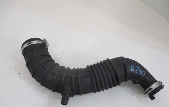 Renault Kangoo II Air intake hose/pipe 8200500384