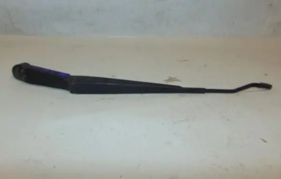 Nissan Pathfinder R51 Front wiper blade arm 28881EB300 39570 6992