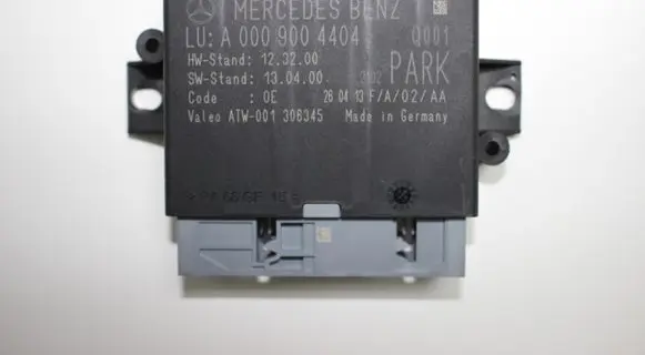 Mercedes-Benz E C207 W207 Parking PDC control unit/module A0009004404