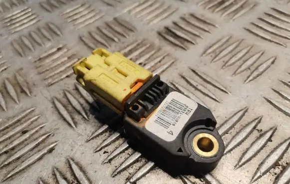 Lexus IS 220D-250-350 Airbag deployment crash/impact sensor 898310W040