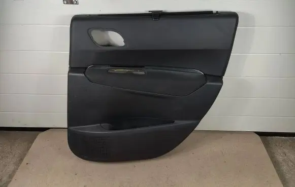 Peugeot 3008 I Coupe rear side trim panel 98005588ZE