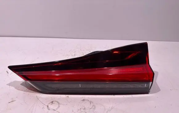 Lexus CT 200H Tailgate rear/tail lights 76327637 7638 2V3434V