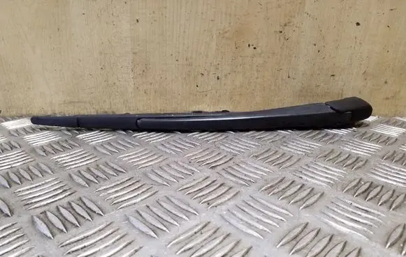 Mitsubishi Outlander Rear wiper blade arm